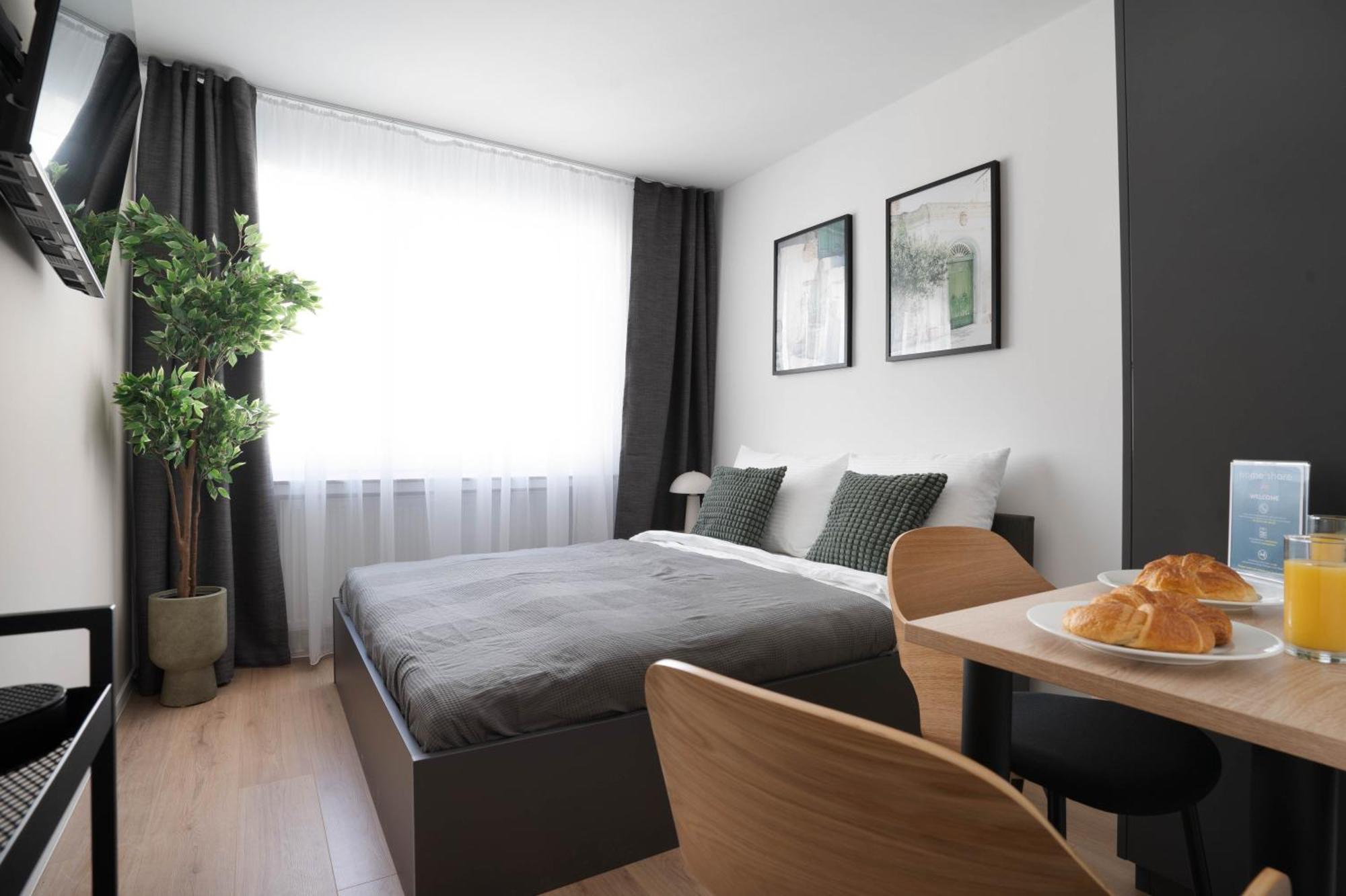 Central Bonn Apartments I Private Parking I Home2Share Екстер'єр фото