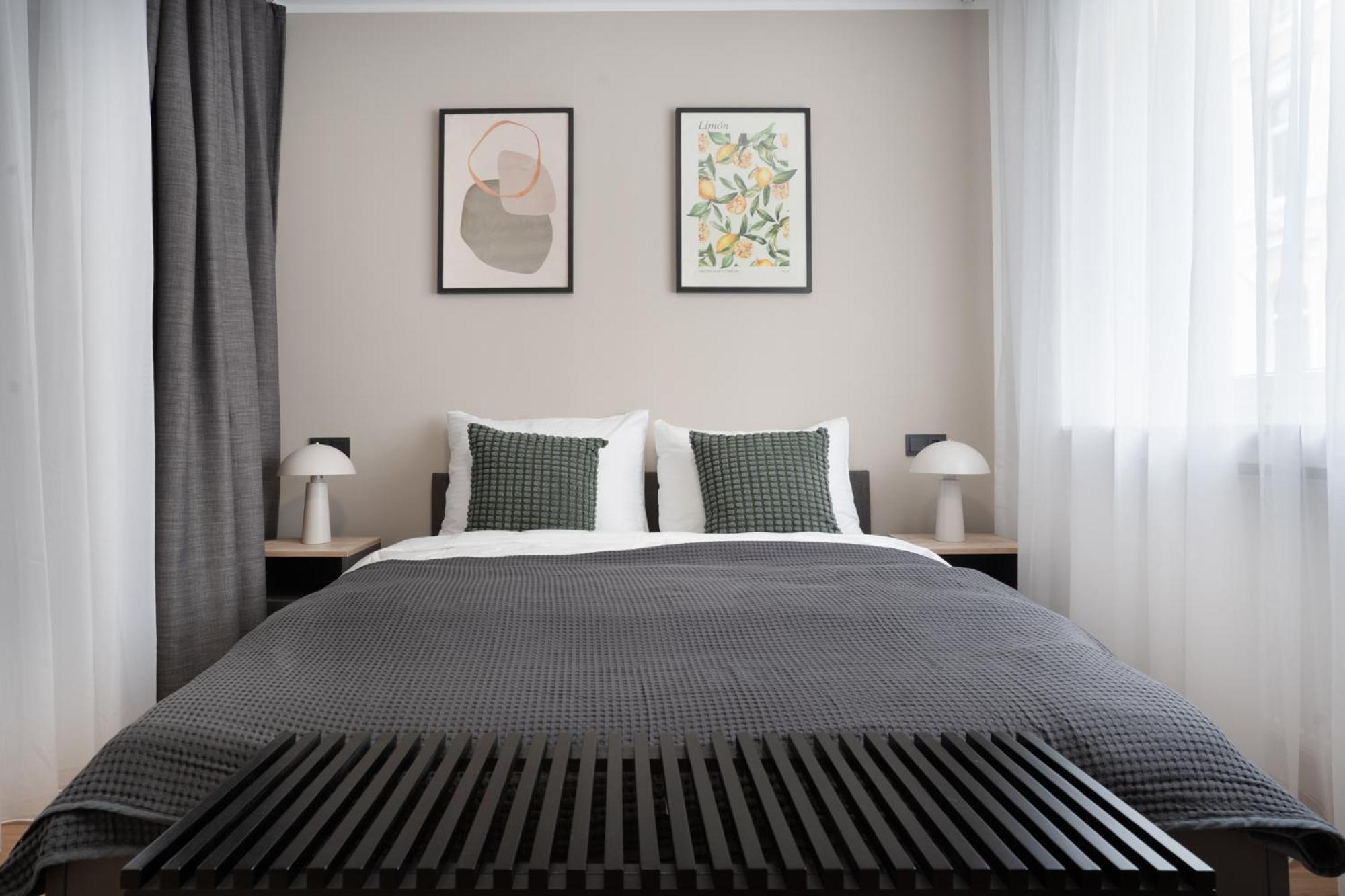 Central Bonn Apartments I Private Parking I Home2Share Екстер'єр фото