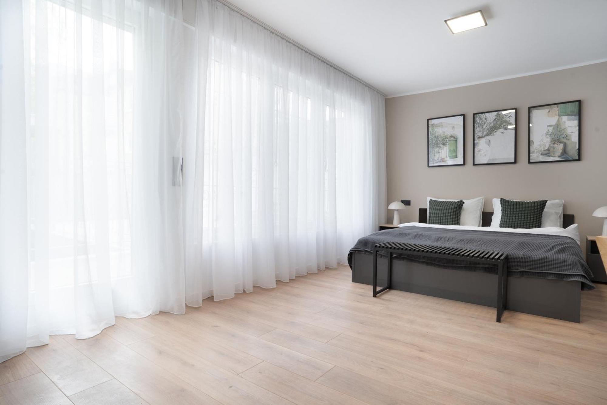 Central Bonn Apartments I Private Parking I Home2Share Екстер'єр фото