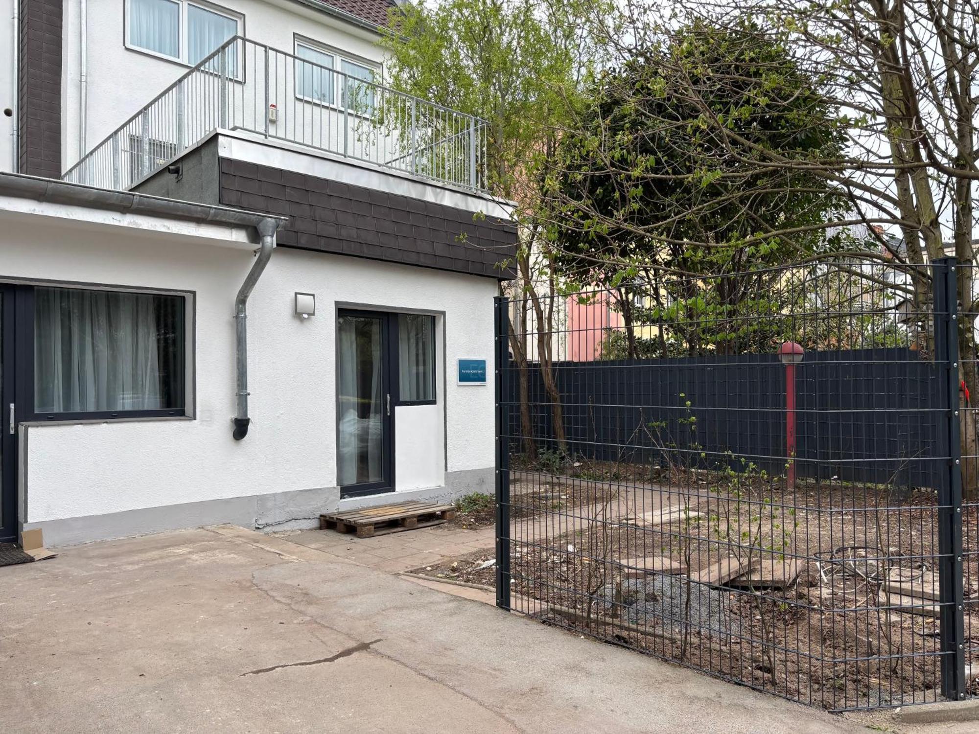 Central Bonn Apartments I Private Parking I Home2Share Екстер'єр фото